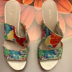 Floral wedge sandal